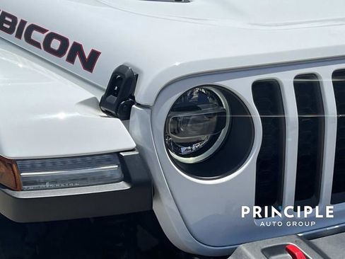 Used 2021 Jeep Gladiator Rubicon AWD/4WD image 10