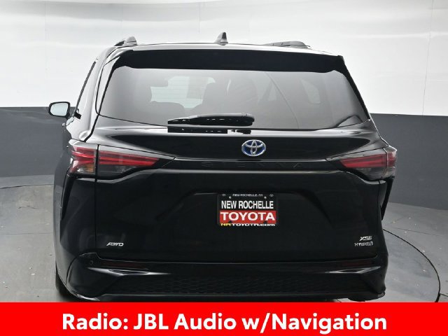 Certified 2023 Toyota Sienna XSE w/ XSE Plus Package AWD/4WD image 5