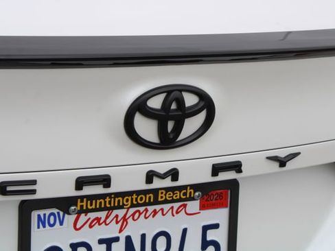 Used 2023 Toyota Camry XSE FWD image 8