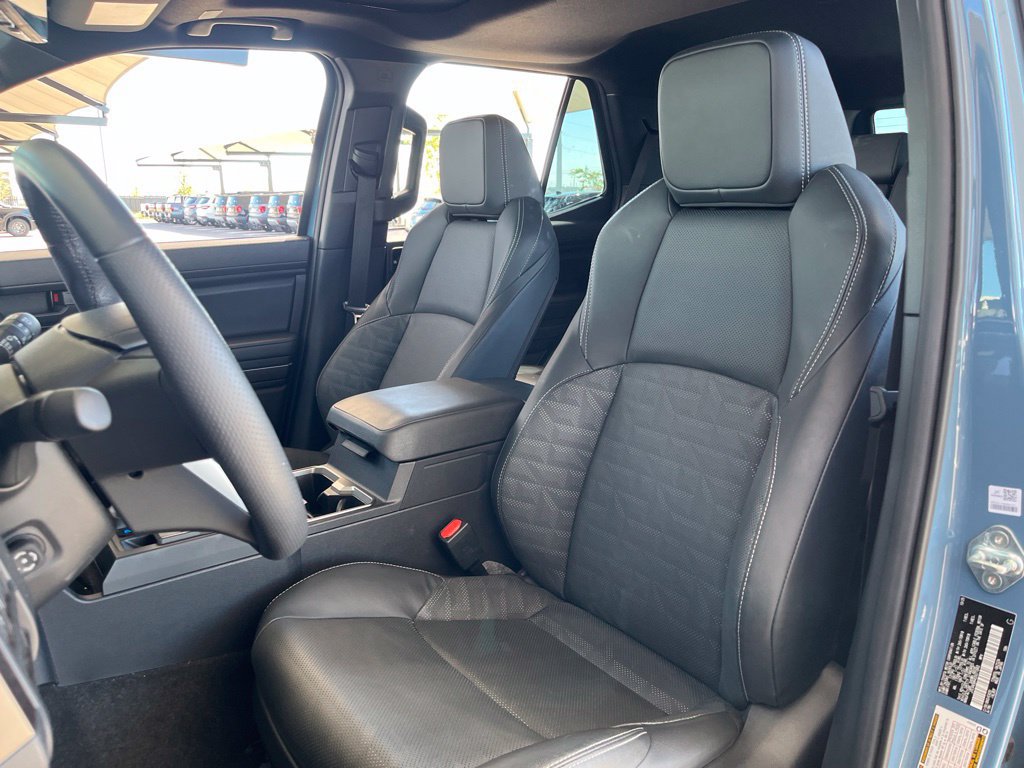 Used 2025 Toyota 4Runner TRD Off-Road Premium w/ Tow Technology Package AWD/4WD image 30