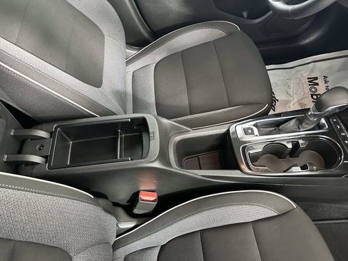 Used 2024 Chevrolet TrailBlazer LT w/ Convenience Package image 24