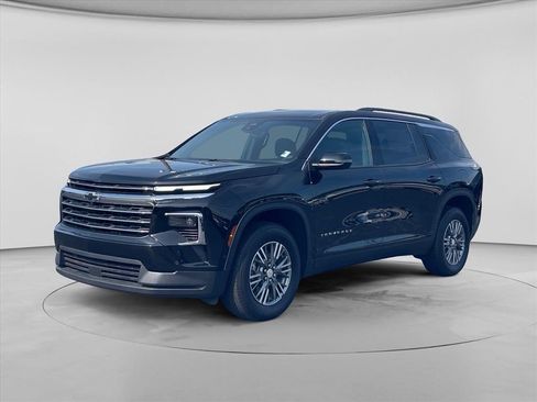 New 2026 Chevrolet Traverse LT w/ Enhanced Driving Package FWD image 3