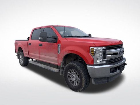 Used 2019 Ford F250 XLT w/ FX4 Off-Road Package image 2