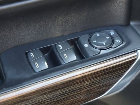 Used 2020 Chevrolet Silverado 1500 LT Trail Boss image 22