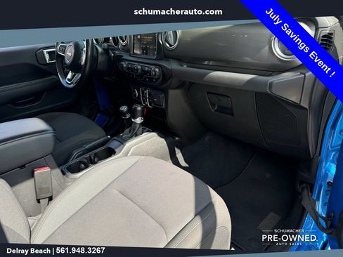 Used 2022 Jeep Wrangler Unlimited Sahara w/ LED Lighting Group AWD/4WD image 15