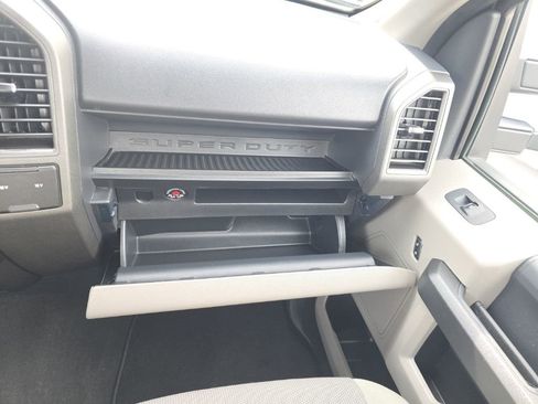 Used 2022 Ford F250 XL w/ STX Appearance Package image 30