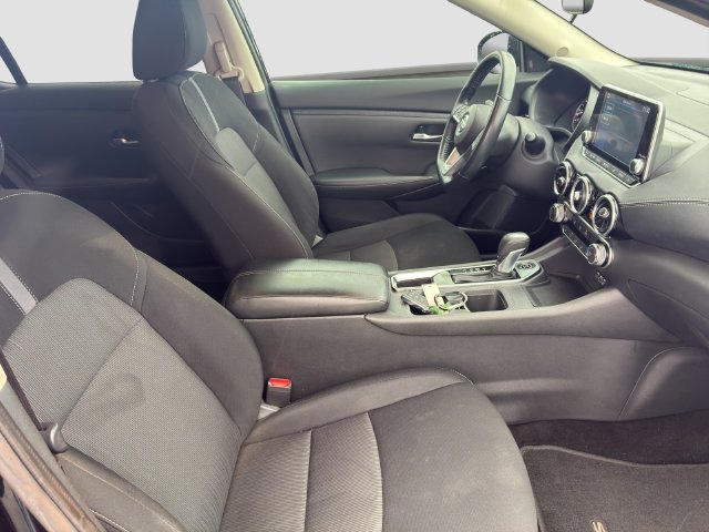 Used 2022 Nissan Sentra SV FWD image 9