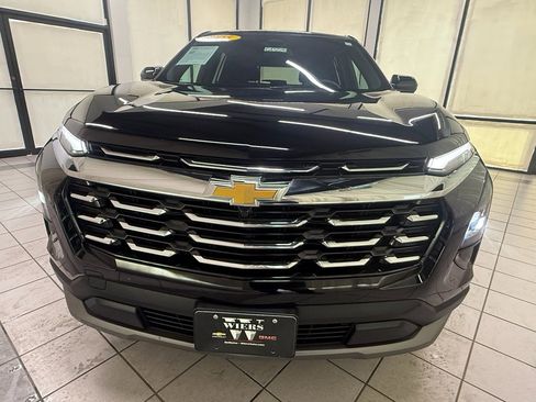 Certified 2025 Chevrolet Equinox LT FWD image 11