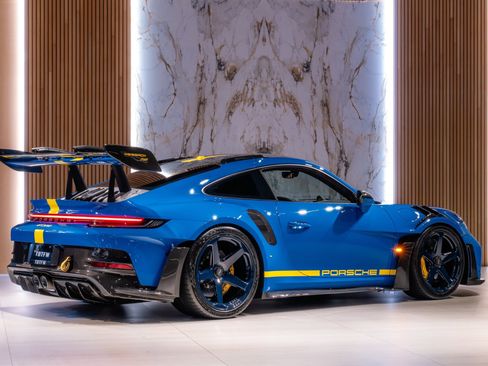 Used 2024 Porsche 911 GT3 RS RWD image 3