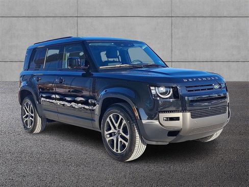 New 2026 Land Rover Defender 110 S image 2