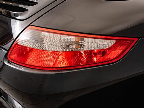 Used 2005 Porsche 911 Carrera S RWD image 19