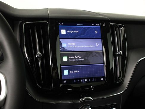 New 2025 Volvo XC60 B5 Core w/ Climate Package image 6