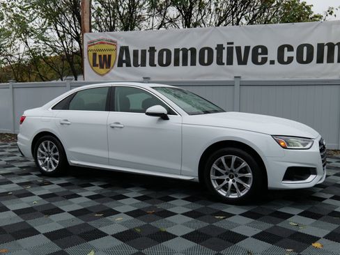 Used 2022 Audi A4 2.0T Premium image 3
