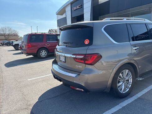 Used 2018 INFINITI QX80 4WD image 2