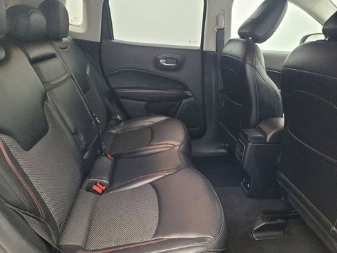 Used 2019 Jeep Compass Trailhawk image 19