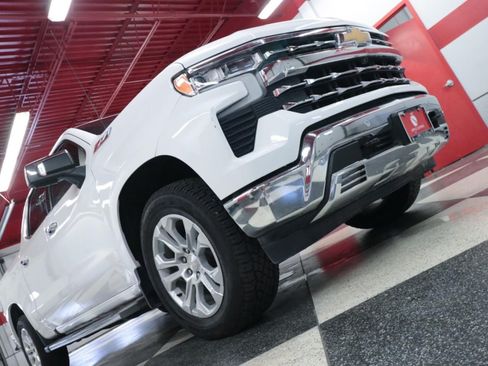 Used 2023 Chevrolet Silverado 1500 LTZ w/ LTZ Convenience Package II AWD/4WD image 34