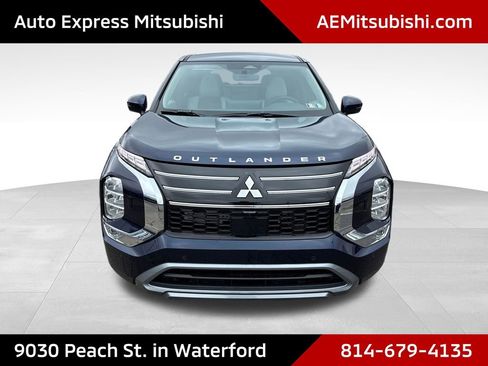 New 2026 Mitsubishi Outlander SE AWD/4WD image 2