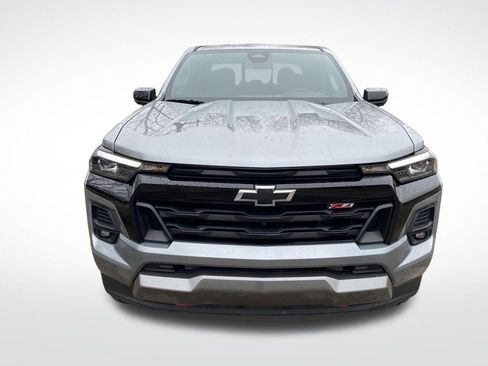 Used 2024 Chevrolet Colorado Z71 w/ Z71 Convenience Package 2 image 2