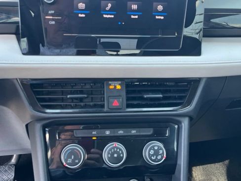 Used 2025 Volkswagen Taos S FWD image 20
