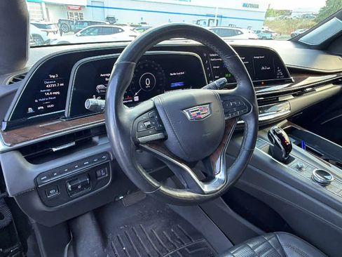 Used 2023 Cadillac Escalade Sport Platinum w/ Heavy-Duty Trailer Package AWD/4WD image 10