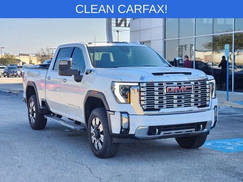 Used 2024 GMC Sierra 3500 Denali w/ Denali Reserve Package image 2