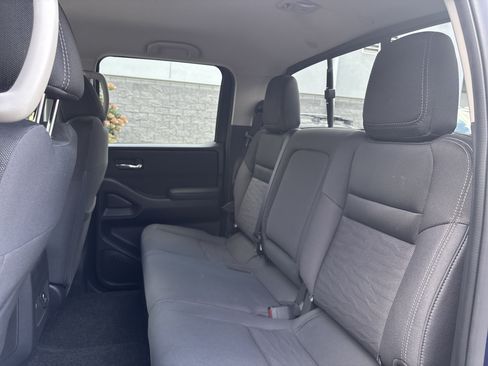 Used 2022 Nissan Frontier SV AWD/4WD image 27