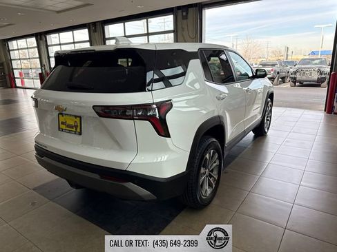 Used 2025 Chevrolet Equinox LT image 4