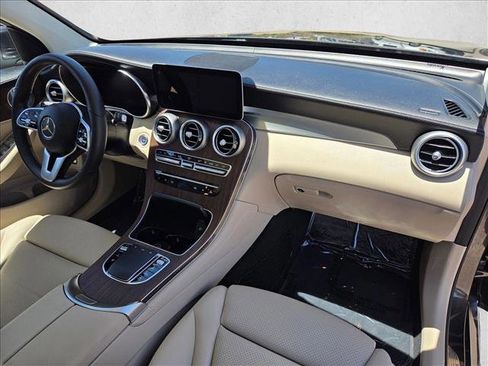 Used 2020 Mercedes-Benz GLC 350e 4MATIC image 30