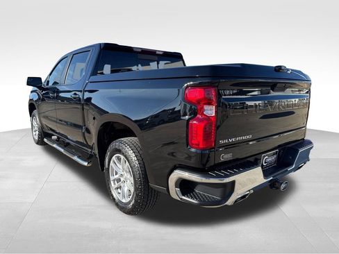 Used 2021 Chevrolet Silverado 1500 LT w/ Z71 Off-Road Package image 4