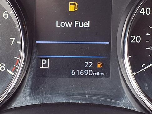 Used 2019 Nissan Rogue SV w/ Premium Package image 21