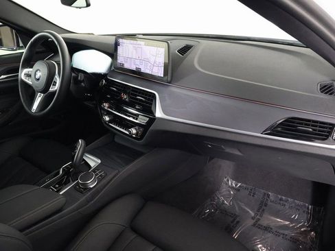 Used 2023 BMW 540i w/ M Sport Package image 9