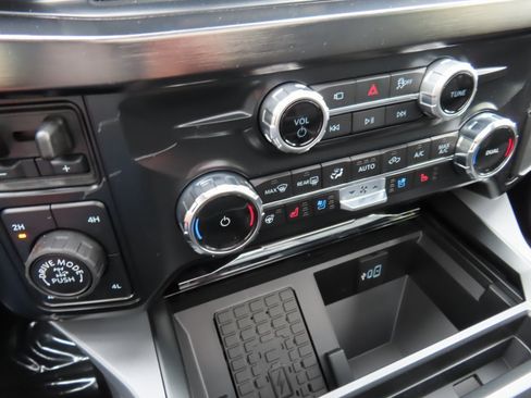 New 2026 Ford F250 Lariat w/ Tremor Off-Road Package image 18