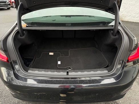 Used 2022 BMW 330e xDrive image 6