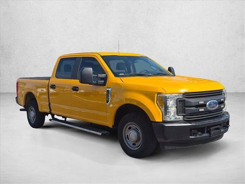 Used 2017 Ford F350 XL RWD image 3