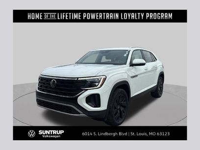 Used 2024 Volkswagen Atlas Cross Sport SE w/ Panoramic Sunroof Package
