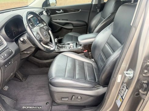 Used 2018 Kia Sorento EX image 18