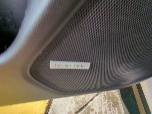 Used 2017 Subaru Outback 2.5i Touring w/ Popular Package #5A image 13