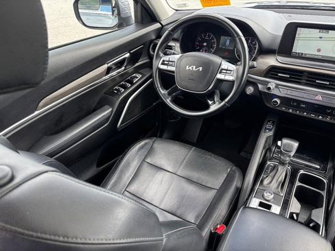 Used 2022 Kia Telluride EX w/ EX Premium Package FWD image 15