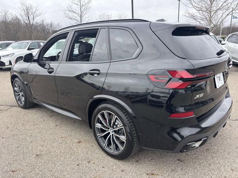 New 2026 BMW X5 xDrive50e image 7