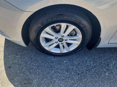 Used 2013 Hyundai Sonata GLS image 9