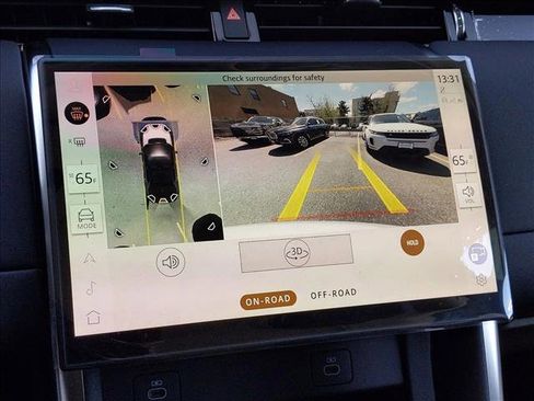 Used 2025 Land Rover Discovery Sport S image 14