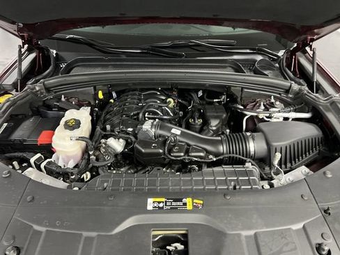 Used 2024 Jeep Grand Cherokee L Altitude AWD/4WD image 29