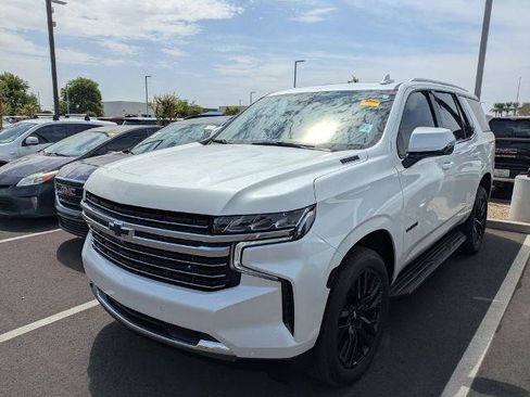 Used 2023 Chevrolet Tahoe LT w/ Luxury Package AWD/4WD image 5