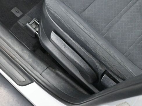 Used 2019 Kia Sorento L image 13