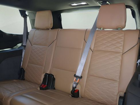 Used 2021 Cadillac Escalade Sport w/ LPO, ONYX Package AWD/4WD image 16