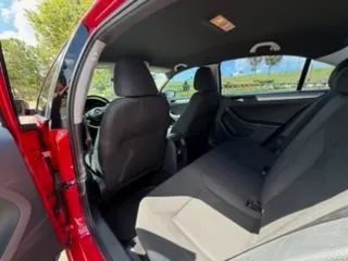 Used 2015 Volkswagen Jetta SE FWD image 23