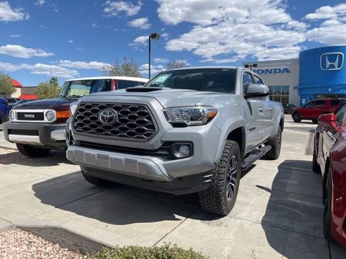 Used 2021 Toyota Tacoma TRD Sport w/ Technology Package RWD image 7