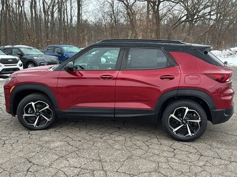 Used 2021 Chevrolet TrailBlazer RS w/ Technology Package image 6