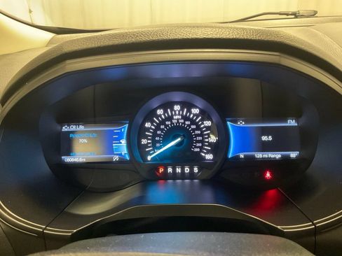 Used 2024 Ford Edge SEL AWD/4WD image 16