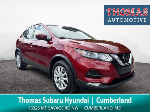 Used 2021 Nissan Rogue Sport SV FWD image 1